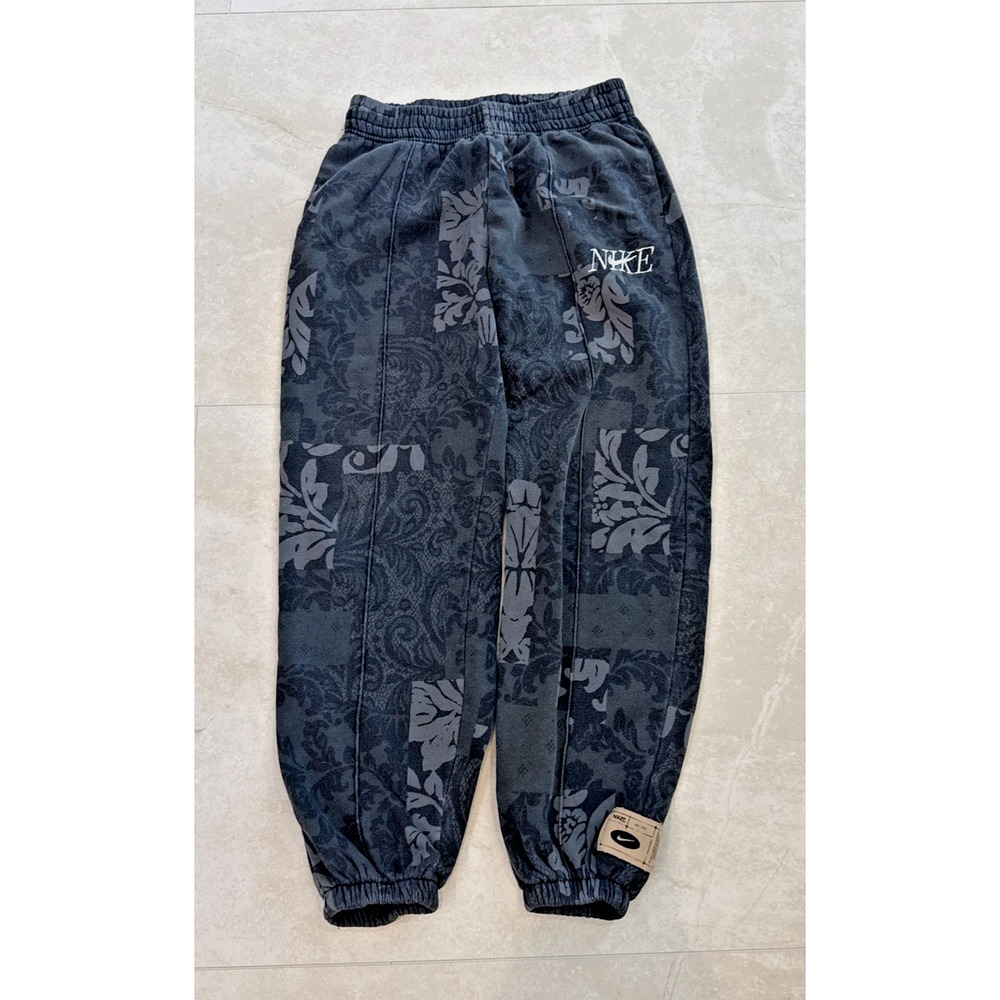 Nike Sportswear Mens Floral Fleece Loose-Fit Joggers DO6196-010 Gray Size M